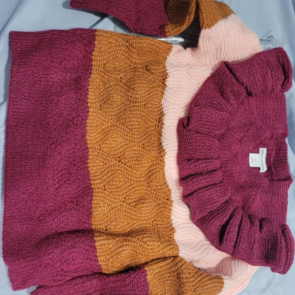 *NWT Amazon Essentials Girls and Toddlers' Soft Touch Ruffle Sweater - Picture 2 of 5